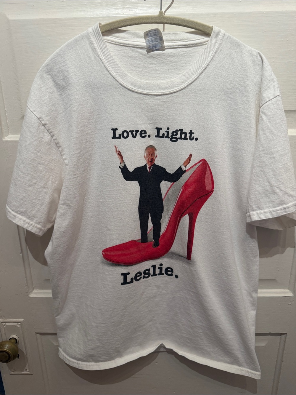 Leslie Jordan "Mama's High Heels" Graphic Tee Shirt White Size Large